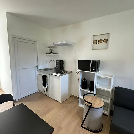 Detente Villa